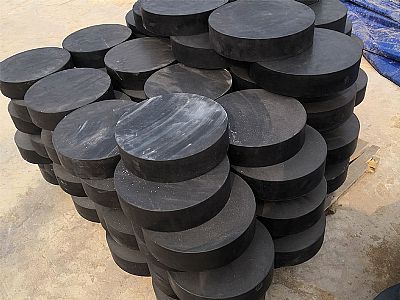 湖北板式橡胶支座由若干层橡胶片与薄钢板经加压硫化